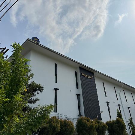 Mosstel Hotel Phitsanulok Exterior photo