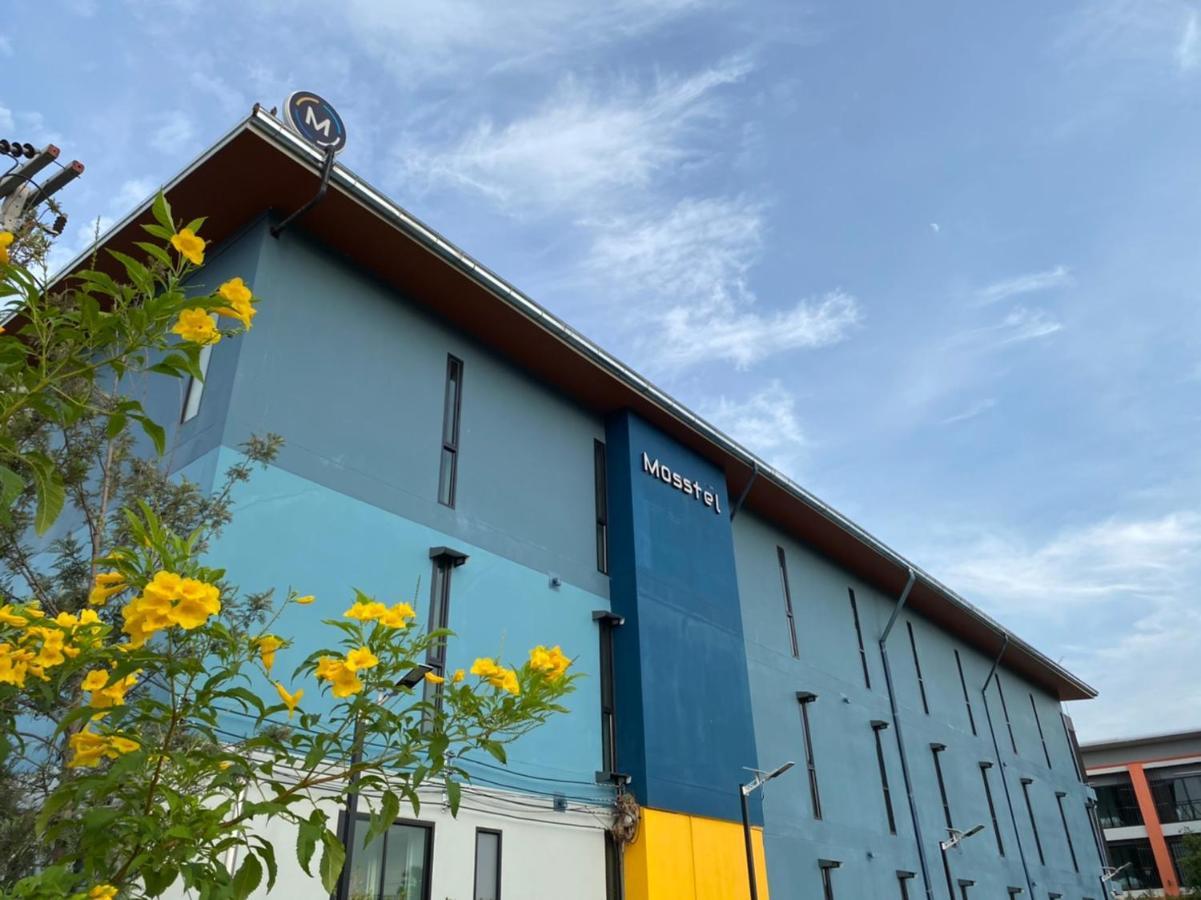 Mosstel Hotel Phitsanulok Exterior photo