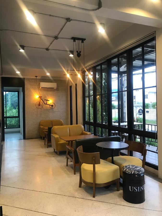 Mosstel Hotel Phitsanulok Exterior photo