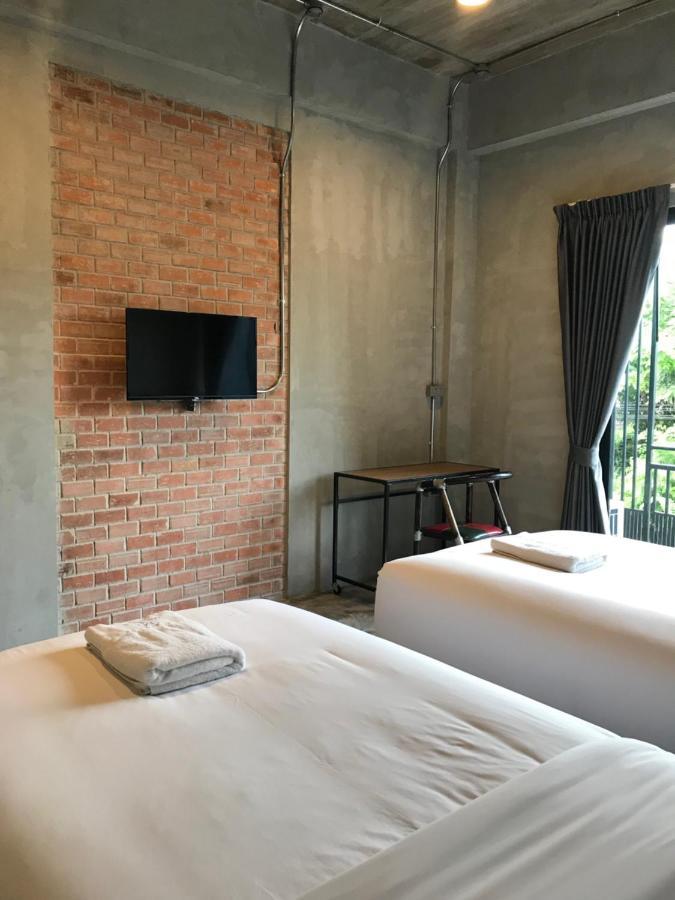 Mosstel Hotel Phitsanulok Exterior photo