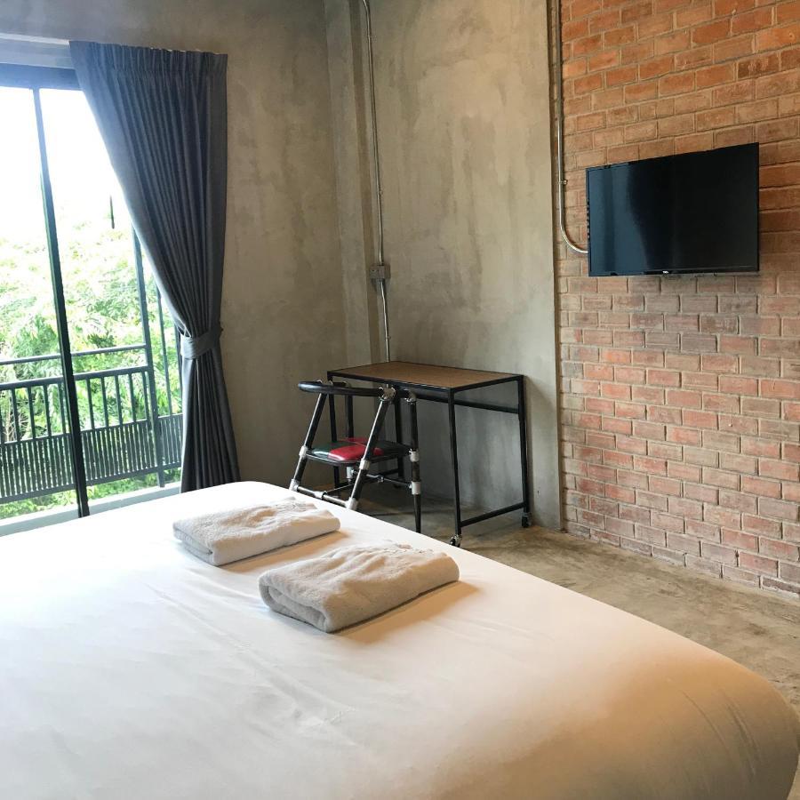 Mosstel Hotel Phitsanulok Exterior photo