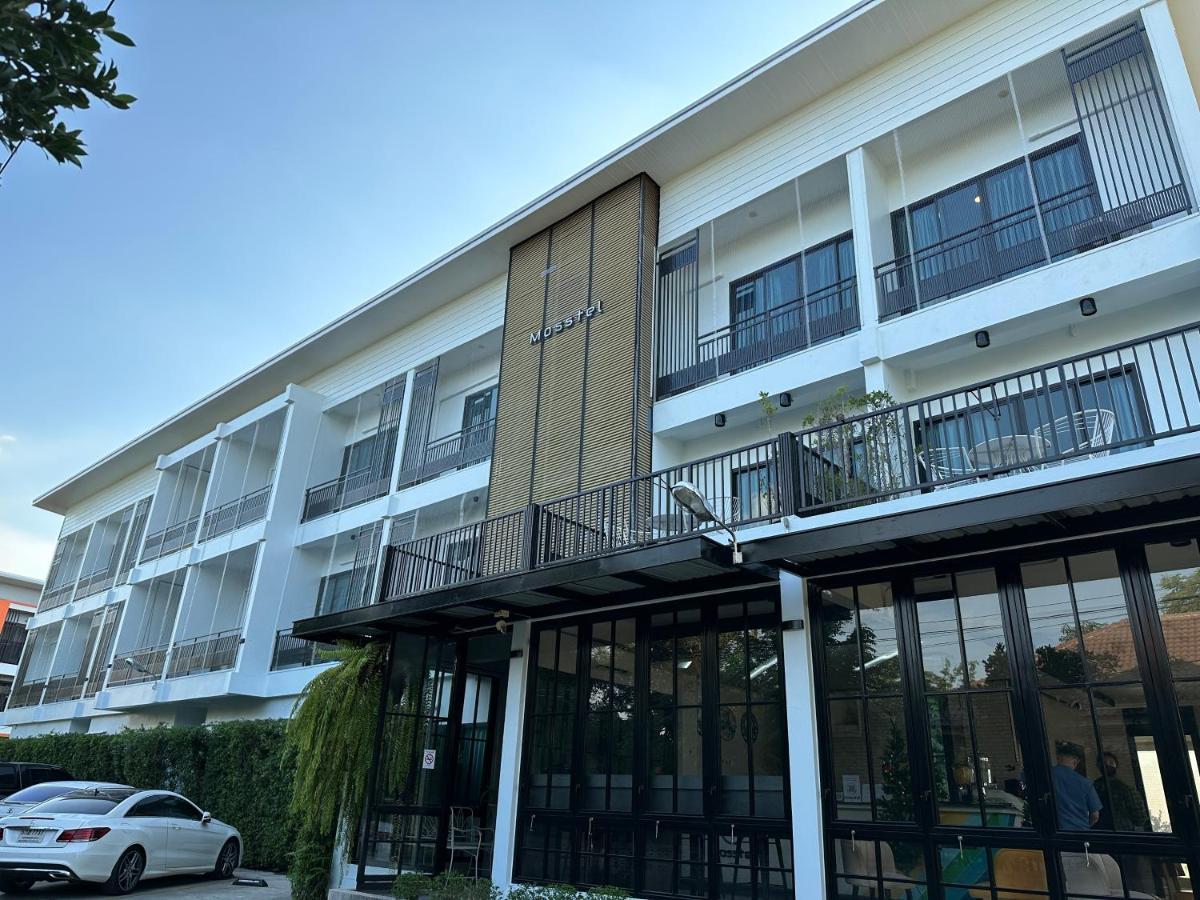 Mosstel Hotel Phitsanulok Exterior photo