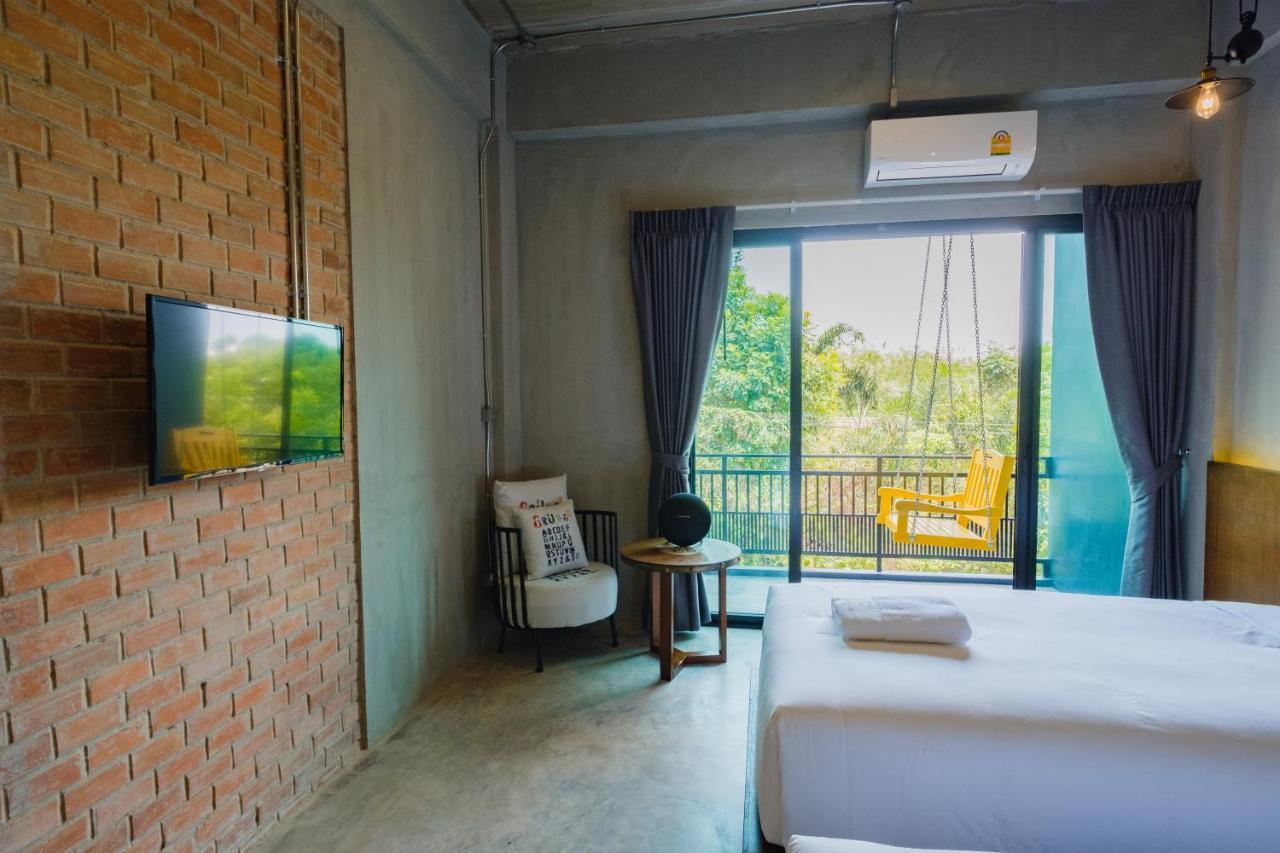 Mosstel Hotel Phitsanulok Exterior photo